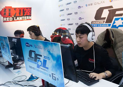 不仅依赖于 不仅依赖于