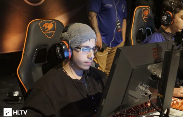 武特重返男 武特重返男