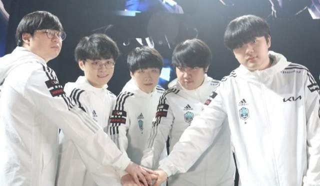 控股阿森纳 控股阿森纳